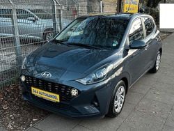 Grau Gebraucht 2021 Hyundai i10 Trend Kleinwagen | 13.990 € (Guter Preis)