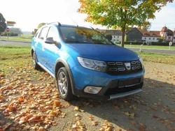 Blau Gebraucht 2019 Dacia Logan Stepway Limousine | 7.900 € (Fairer Preis)