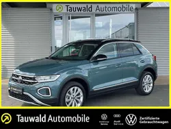 Blau Gebraucht 2024 VW T-Roc Style SUV | 28.790 € (Guter Preis)