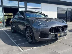 Grau Gebraucht 2022 Maserati Grecale GT SUV | 63.490 € (Etwas zu teuer)