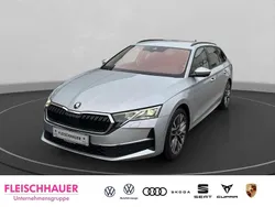 Brilliantsilber metallic Gebraucht 2025 Skoda Octavia Selection Kombi | 43.990 €