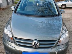 Grau Gebraucht 2005 VW Golf Limousine | 3.400 € (Fairer Preis)