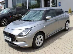 Premium silver Neu 2025 Suzuki Swift Comfort Limousine | 22.340 €