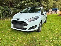 Weiß Gebraucht 2013 Ford Fiesta Titanium Kleinwagen | 5.999 € (Fairer Preis)