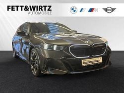 Sophistograu brillanteffekt metallic Gebraucht 2024 BMW i5 Comfort Edition Kombi | 73.800 € (Guter Preis)