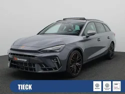 Grau Gebraucht 2025 Cupra Leon VZ Limousine | 46.124 € (Fairer Preis)