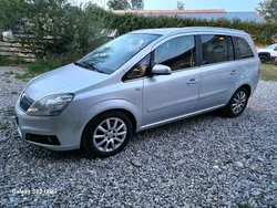 Silber Gebraucht 2007 Opel Zafira Van / Kleinbus | 3.299 € (Fairer Preis)