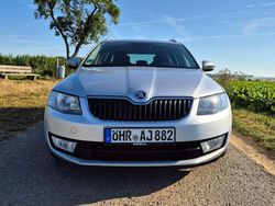 Silber Gebraucht 2016 Skoda Octavia Style Kombi | 12.600 € (Fairer Preis)