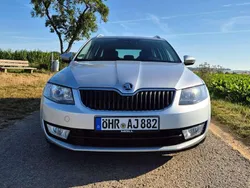 Silber Gebraucht 2016 Skoda Octavia Style Kombi | 12.600 € (Fairer Preis)