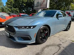 Weiss (metallic) Gebraucht 2019 Ford Mustang Coupé | 37.990 €