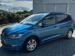 Blau Gebraucht 2016 VW Touran Van / Kleinbus | 15.798 € (Guter Preis)