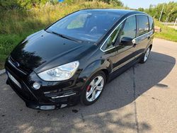 Schwarz Gebraucht 2015 Ford S-MAX Titanium Van / Kleinbus | 11.250 €