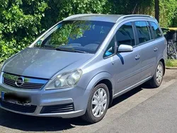 Silber Gebraucht 2006 Opel Zafira Van / Kleinbus | 1.700 €