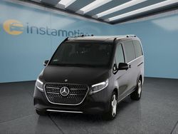 Schwarz Gebraucht 2024 Mercedes V220 Van / Kleinbus | 74.199 €