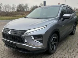 Platinumgrau (m) Gebraucht 2022 Mitsubishi Eclipse Cross Basis SUV | 19.999 € (Guter Preis)