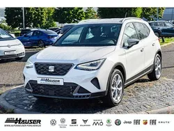 Weiss Gebraucht 2023 Seat Arona FR SUV | 23.785 € (Fairer Preis)