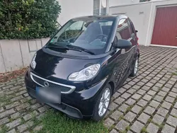 Schwarz Gebraucht 2013 Smart ForTwo Cabrio Cabrio | 6.950 € (Fairer Preis)