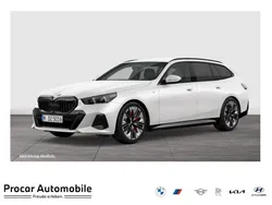 Weiß Gebraucht 2024 BMW 540 M Sport Kombi | 67.690 €