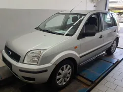 Silber Gebraucht 2004 Ford Fusion Viva Kleinwagen | 1.390 € (Guter Preis)