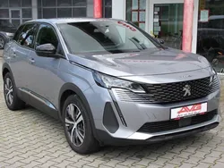 Artensegrau Gebraucht 2024 Peugeot 3008 Allure SUV | 22.250 € (Superpreis)