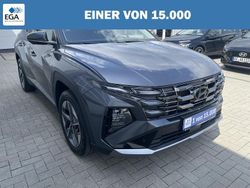 Grau Gebraucht 2024 Hyundai Tucson SUV | 34.680 € (Etwas zu teuer)