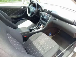 Silber Gebraucht 2001 Mercedes C180 Coupé | 1.800 € (Etwas zu teuer)