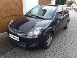 Grau Gebraucht 2007 Ford Fiesta Ghia Kleinwagen | 2.850 € (Fairer Preis)