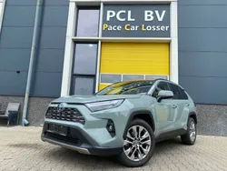 Grün Gebraucht 2023 Toyota RAV4 Hybrid Executive SUV | 41.900 € (Fairer Preis)