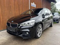 Black sapphire metallic Gebraucht 2016 BMW 218 M Sport Van / Kleinbus | 12.290 € (Fairer Preis)
