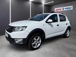 Weiß Gebraucht 2014 Dacia Sandero Stepway Kleinwagen | 5.690 € (Guter Preis)