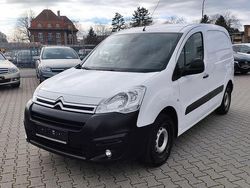 Weiß Gebraucht 2017 Citroën Berlingo Business Class Van / Kleinbus | 8.290 € (Fairer Preis)