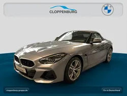 Grau Gebraucht 2024 BMW Z4 Cabrio | 42.845 € (Fairer Preis)
