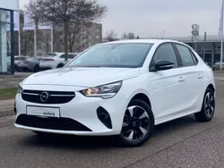 Jade weiss/arktis weiss Gebraucht 2021 Opel Corsa-e Edition Kleinwagen | 16.500 € (Fairer Preis)
