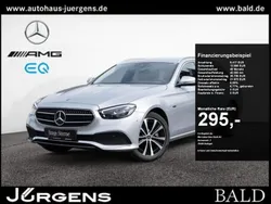 Silber metalliclack hightechsilber Gebraucht 2021 Mercedes E300 Avantgarde Kombi | 31.390 € (Fairer Preis)