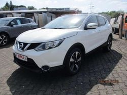 White pearl Gebraucht 2014 Nissan Qashqai 360º SUV | 9.490 € (Fairer Preis)