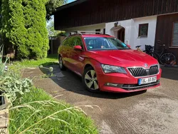 Rot Gebraucht 2017 Skoda Superb Ambition Kombi | 12.300 € (Guter Preis)