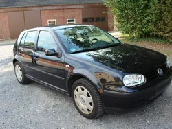 Schwarz Gebraucht 2000 VW Golf IV Edition Kleinwagen | 1.200 € (Fairer Preis)