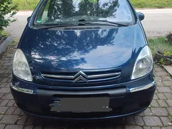 Blau Gebraucht 2004 Citroën Xsara Picasso Van / Kleinbus | 1.500 € (Fairer Preis)