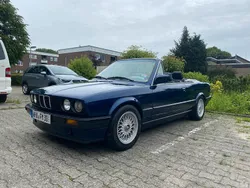 Blau Gebraucht 1992 BMW 318 Cabriolet Cabrio | 13.500 €