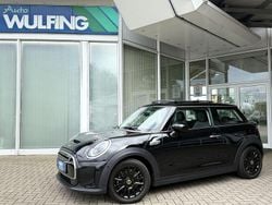 Schwarz Gebraucht 2023 Mini Cooper SE Classic Kleinwagen | 20.890 € (Etwas zu teuer)