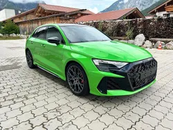 Grün Neu 2025 Audi RS3 Sport Kleinwagen | 72.900 € (Fairer Preis)