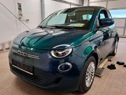 Grün Gebraucht 2023 Fiat 500e Kleinwagen | 21.899 € (Guter Preis)