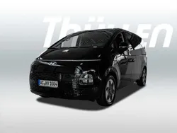Schwarz Gebraucht 2024 Hyundai Staria Trend Van | 46.480 € (Guter Preis)