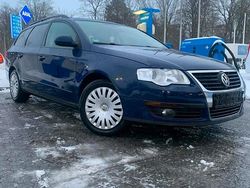 Blau Gebraucht 2009 VW Passat Kombi | 2.500 € (Fairer Preis)