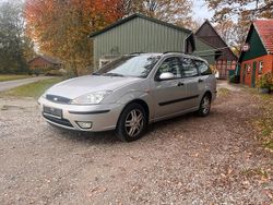 Silber Gebraucht 2002 Ford Focus Kombi | 700 € (Guter Preis)