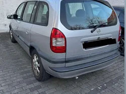 Gebraucht 2004 Opel Zafira Van / Kleinbus | 1.800 € (Teuer)