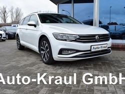 Oryxweiß perlmutteffekt Gebraucht 2021 VW Passat Business Kombi | 22.749 € (Fairer Preis)