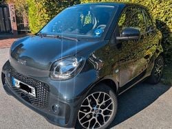 Schwarz Gebraucht 2024 Smart ForTwo Electric Drive Premium Coupé | 13.700 € (Superpreis)