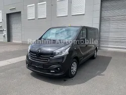 Schwarz Gebraucht 2018 Renault Trafic Van | 13.750 € (Fairer Preis)