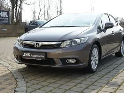 Braun Gebraucht 2013 Honda Civic Limousine | 7.500 € (Fairer Preis)
